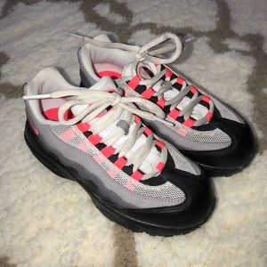 SOLD Nike kids AirMax 95